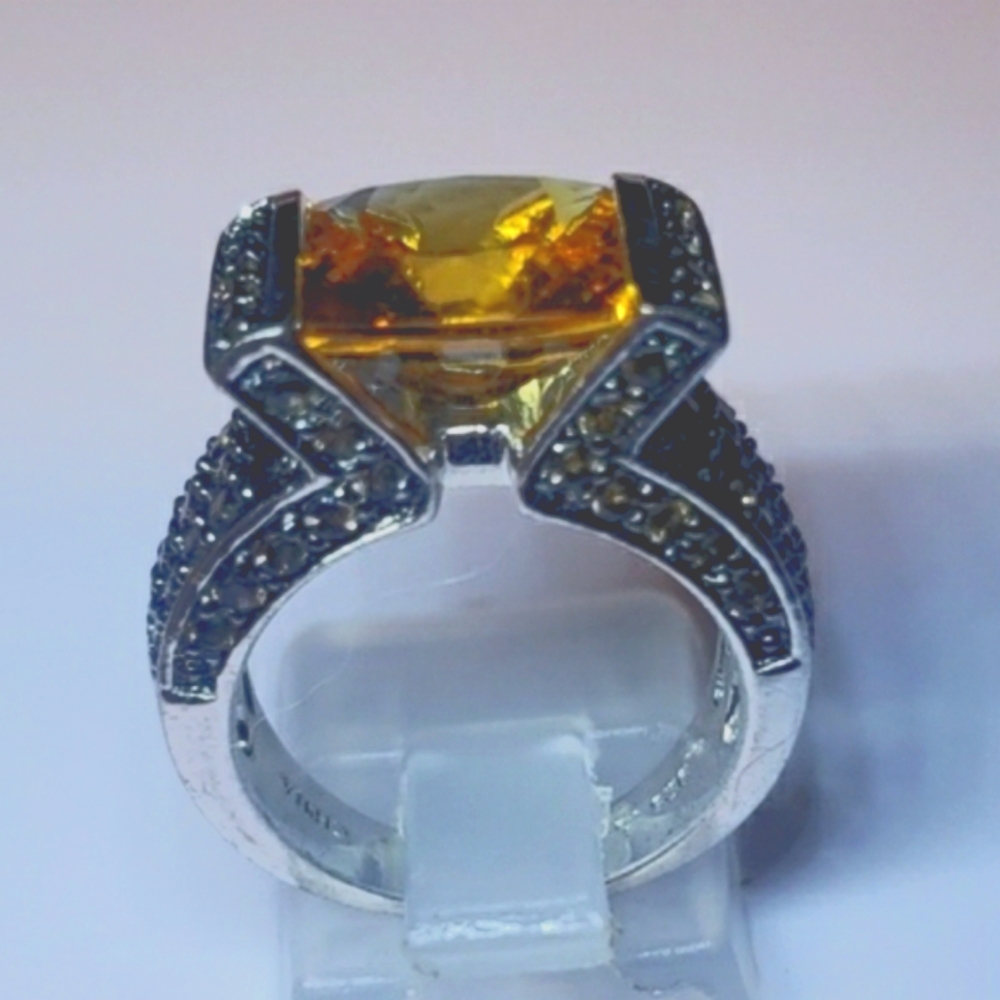 Spectacular Rare Estate Victoria Wieck  Madeira Citrine Ring